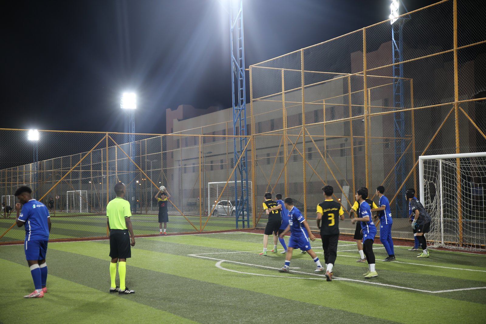 اكاديميات